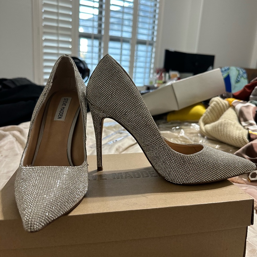 Steve Madden Glittering Silver Heels